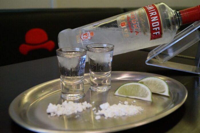 Russischer Schnee: Wodka, Puderzucker und Limette
