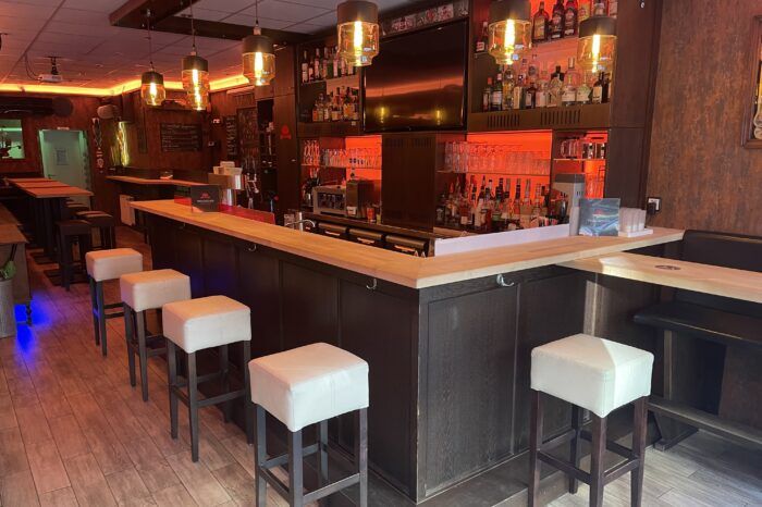 Theke der Cocktailbar Tresörchen